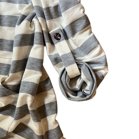 Beach Break striped swimsuit coverup - Picture 8 of 9